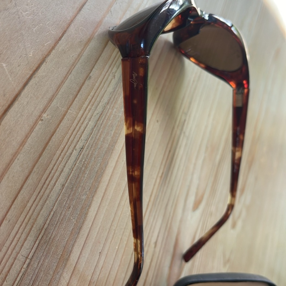 Maui Jim 137 Catamaran Sunglasses - Picture 3 of 8